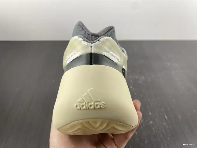 V3 Salt ID1674 700 Fade Yeezy Adidas 0514